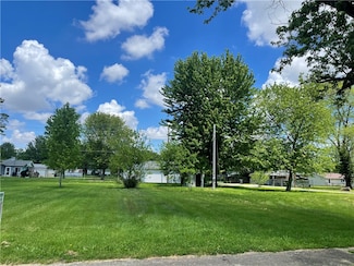 608 E Jefferson Ave, Casey, IL 62420
