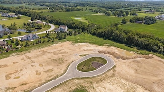 1955 Chamborde Ln, Chesterton, IN 46304