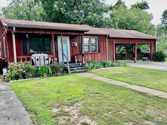 310 Speegle St SW, Hartselle, AL 35640