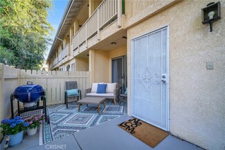 18420 Cantara St Unit 1, Reseda, CA 91335