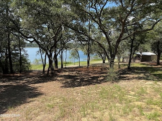 2825 Summer Dr, Chipley, FL 32428