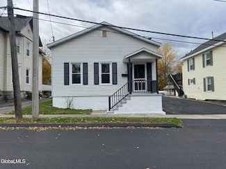9 Fon Clair St, Johnstown, NY 12095