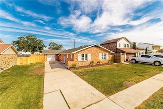2252 N Friendship Dr, Harvey, LA 70058