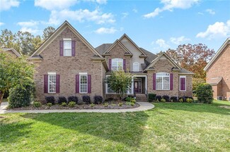 2502 Albatross Ln, Matthews, NC 28104