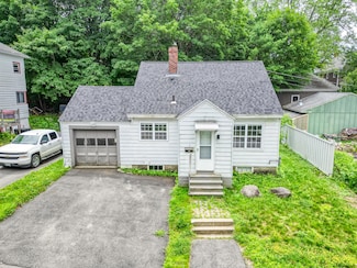 3 Gedney St, Augusta, ME 04330