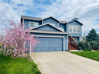 20089 S Palisade St, Spring Hill, KS 66083