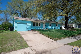 1312 SW 32nd St, Topeka, KS 66611