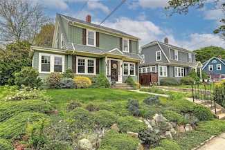 77 Glen Ave, Cranston, RI 02905