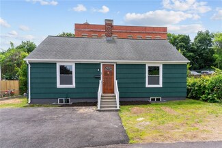 12 Church Ln, Manville, RI 02838