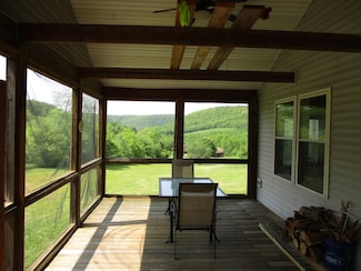 96 Dogwood Rd, Smethport, PA 16749