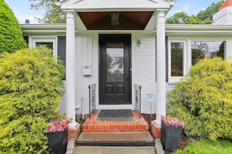 6 Byrd Rd, Norwalk, CT 06850