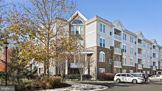 24701 Byrne Meadow Square Unit 403, Aldie, VA 20105
