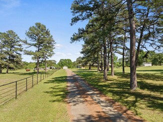 6302 U S 271, Mount Pleasant, TX 75455