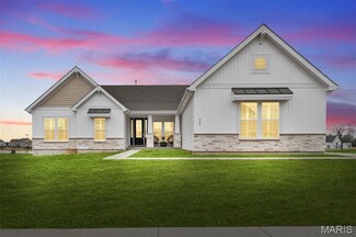 926 Tara Ridge Dr, Chesterfield, MO 63005