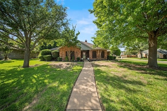 141 NE Brushy Mound Rd, Burleson, TX 76028