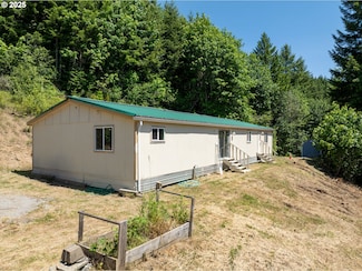5530 Lewis River Rd, Woodland, WA 98674