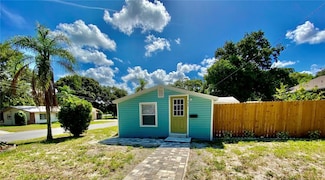 460 3rd St SW, Largo, FL 33770