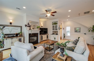 4404 Floyd St Unit C, Houston, TX 77007