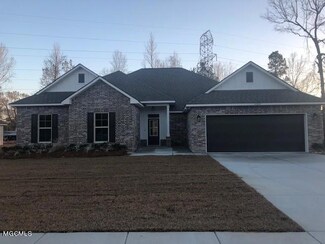 12083 Grand Oaks Dr, Gulfport, MS 39503