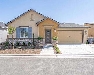 6563 E Tobey Ave, Fresno, CA 93727
