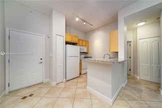 6001 SW 70th St Unit 108, South Miami, FL 33143