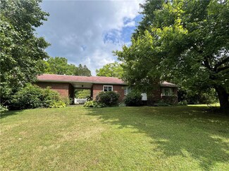 393 W Park Rd, Portersville, PA 16051