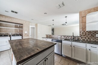 6826 Freedom Ridge, San Antonio, TX 78242