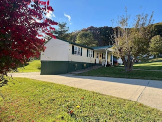 114 N Arthur Dr, Charleston, WV 25387