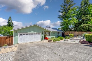 868 14th St, Lakeport, CA 95453