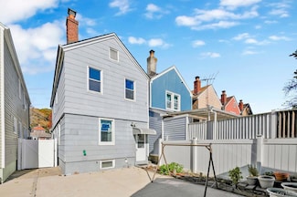 10222 85th Ave, Richmond Hill, NY 11418