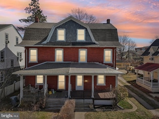 17 S Merion Ave, Bryn Mawr, PA 19010