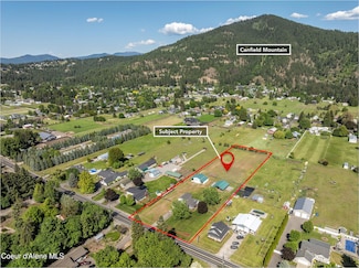 5904 N 15th St, Dalton Gardens, ID 83815