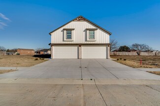 913 Cooksey Ct Unit A,B, Grandview, TX 76050