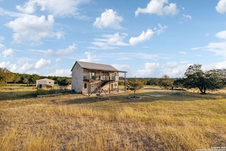 246 Stoneleigh Rd, Center Point, TX 78010