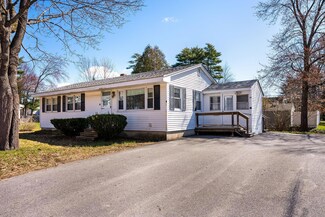 29 Williams Dr, Topsham, ME 04086