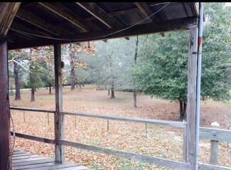 40 County Road 2213, Cleveland, TX 77327