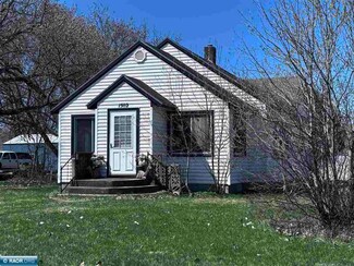 1502 2nd Ave E, International Falls, MN 56649