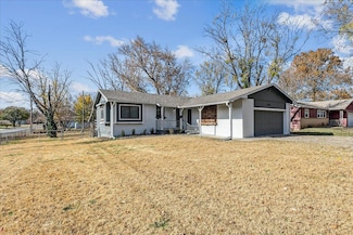 1103 Helen St, Augusta, KS 67010