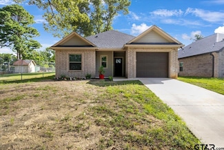 2609 W Tulsa St, Tyler, TX 75702