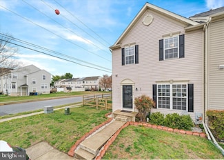 702 Birch Tree Ln, Smyrna, DE 19977