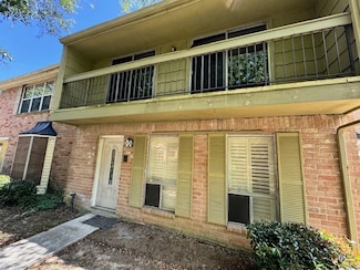 4713 Indian Trail Unit 4, Baytown, TX 77521