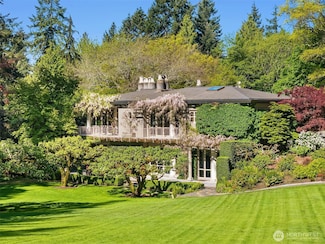 107 NW Highland Dr, Shoreline, WA 98177