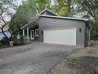 1939 Long Lake Rd, New Brighton, MN 55112