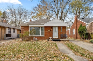 7668 Cortland Ave, Allen Park, MI 48101