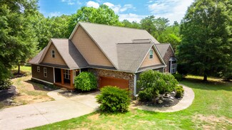 248 Castlerock Ln, Chickamauga, GA 30707