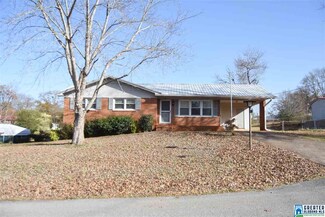 405 Cohaven Dr, Weaver, AL 36277