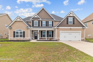 276 SW Plantation Dr, Maple Hill, NC 28454
