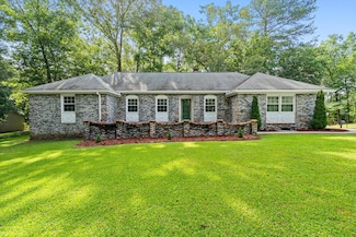 1812 N Walston Bridge Rd, Jasper, AL 35504
