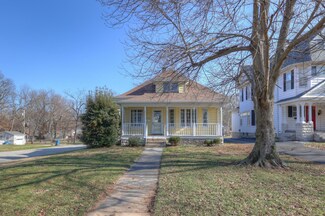 1320 S Main St, Carthage, MO 64836