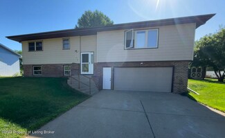 639 3rd Ave SW, Dickinson, ND 58601